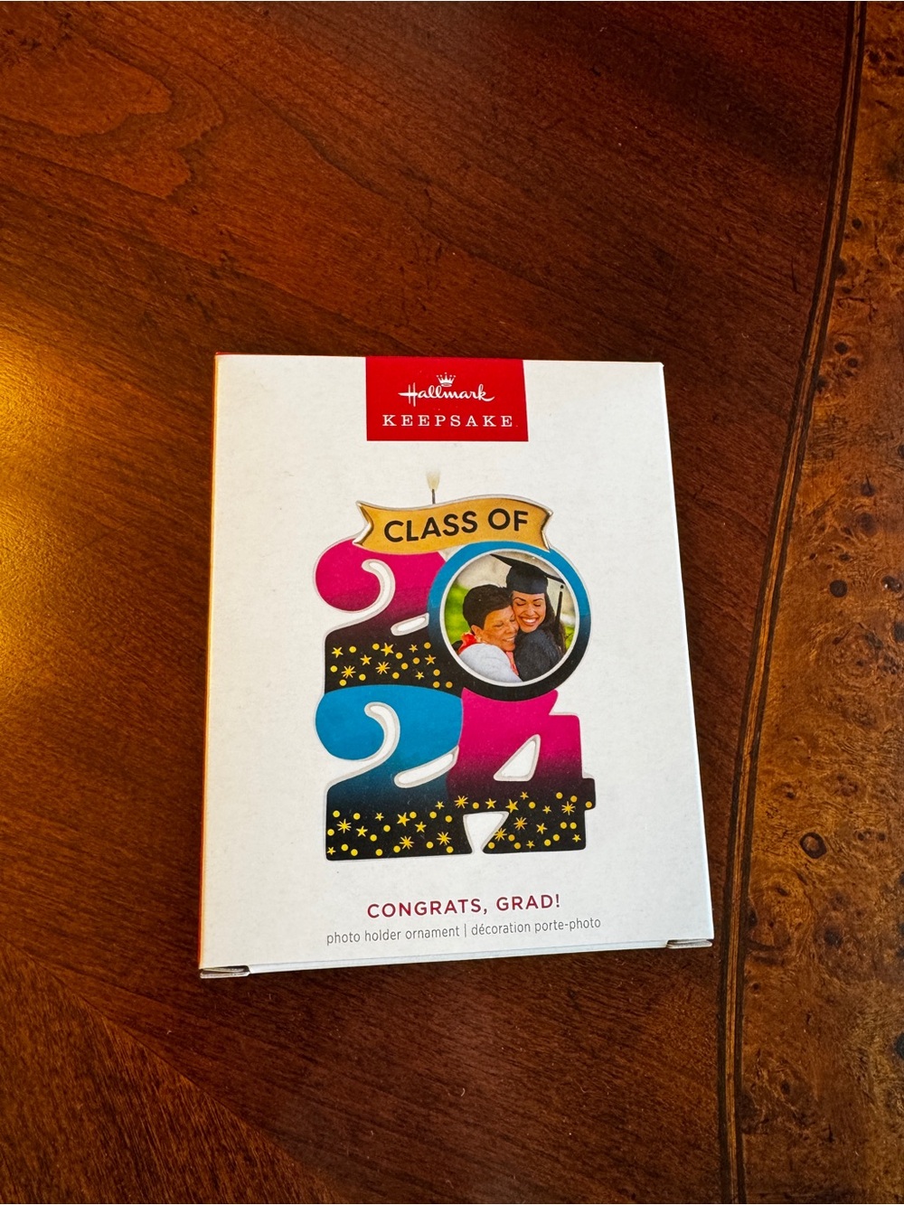 Hallmark Keepsake “Class of 2024” Photo Holder Ornament – New in Box